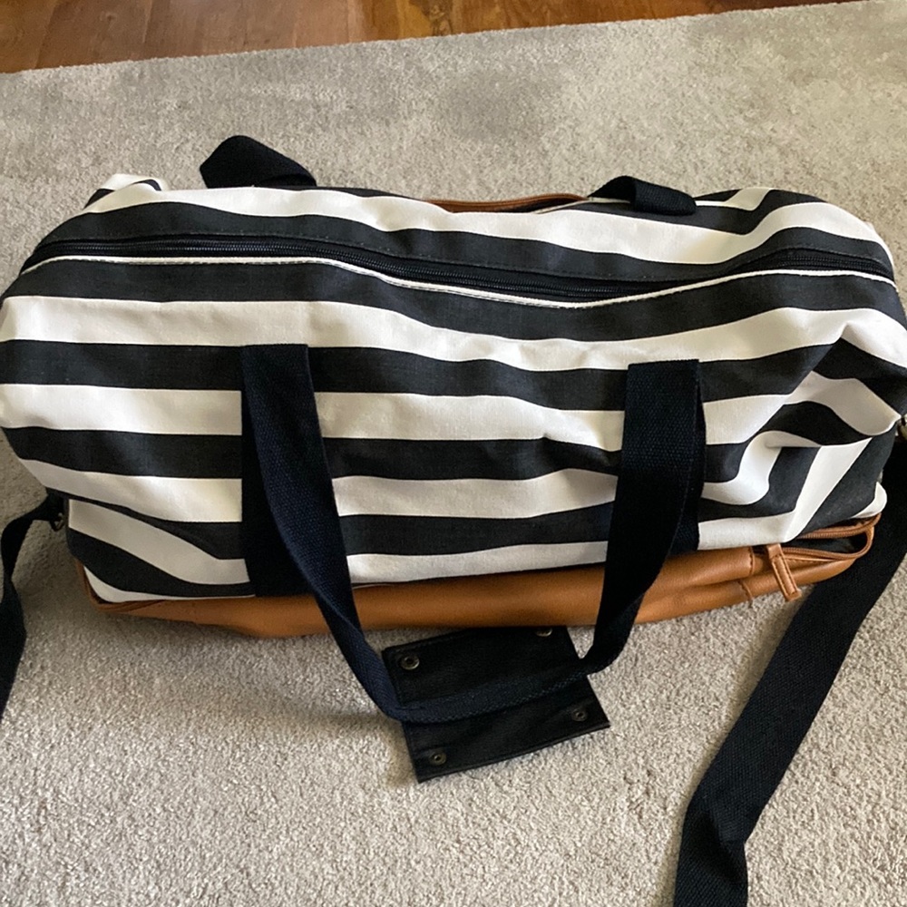 Weekend bag with shoe holder. Used once like new